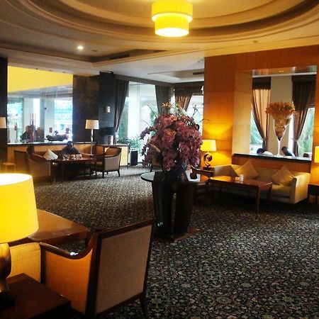 Manado Quality Hotel Экстерьер фото