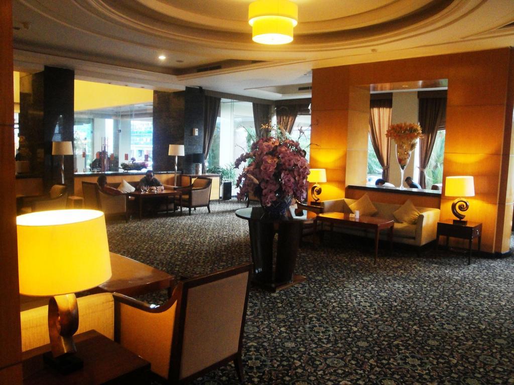 Manado Quality Hotel Экстерьер фото