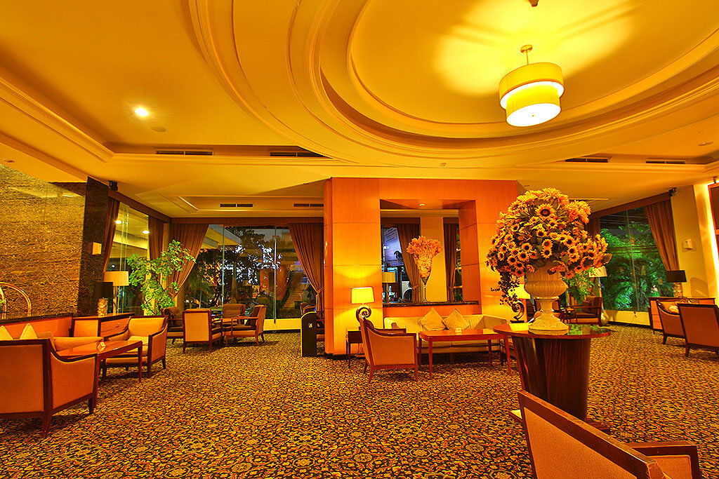 Manado Quality Hotel Экстерьер фото